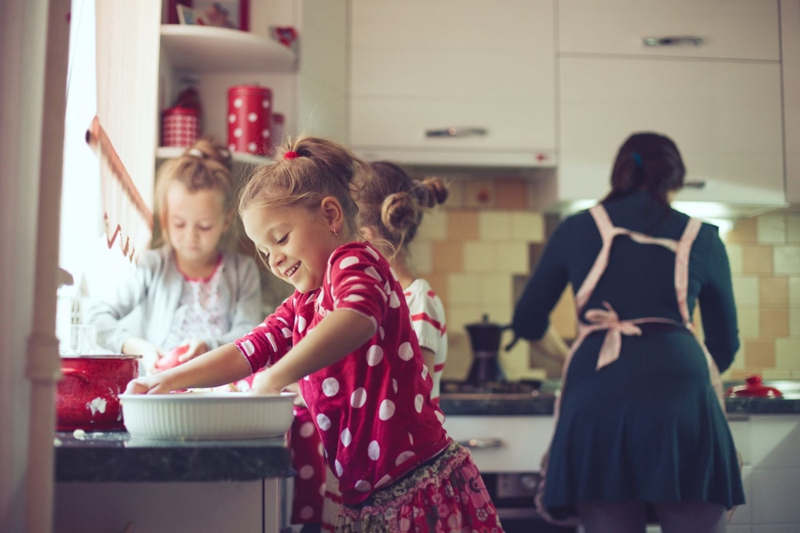 10 powodów, dla których warto gotować z dzieckiem - To po prostu świetna zabawa!