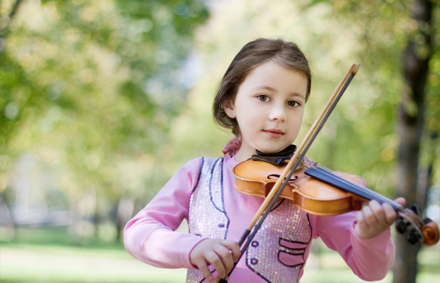 10 powodów dlaczego warto otwierać dziecko na muzykę od najmłodszych lat - Poprawia pamięć i koncentrację