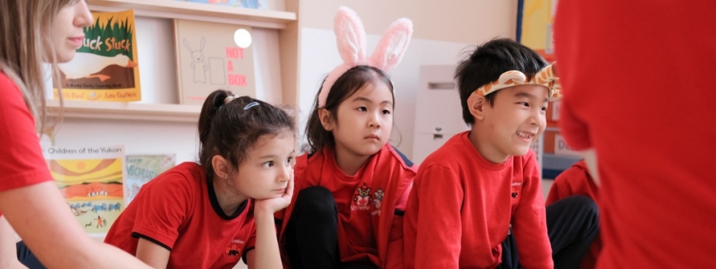Dwujęzyczne dzieci. Kiedy i gdzie najlepiej rozpocząć naukę drugiego języka? Najlepsze praktyki z Kanady w szkołach i przedszkolach Maple Bear Polska