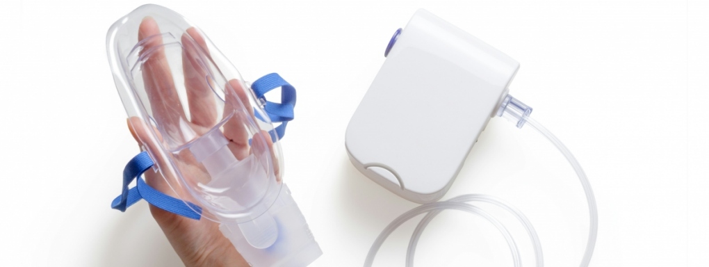 Czym się różnią inhalatory od nebulizatorów i kiedy warto po nie sięgać?