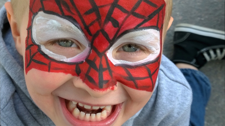Superbohaterowie. Jaki mają wpływ na nasze dzieci? -  Spider-Man