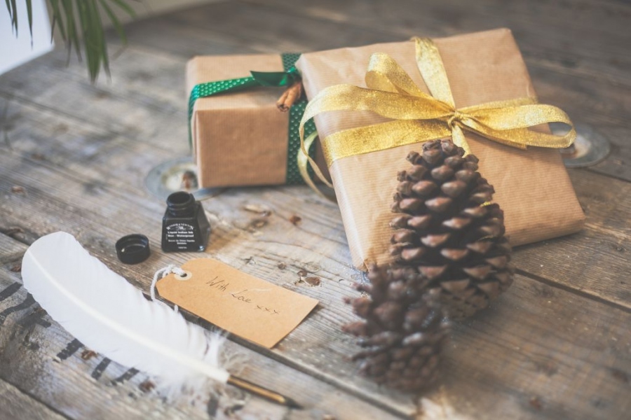 20 sposobów na to, jak mieć najlepsze Święta pod słońcem - Wykonaj własnoręcznie kartki i wyślij rodzinie i znajomym