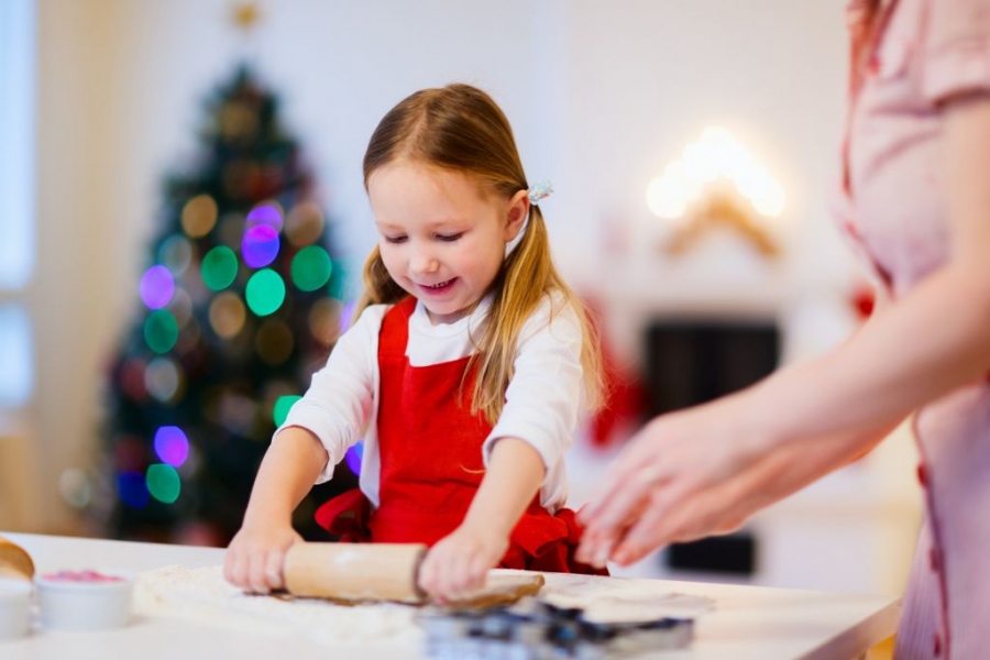 15 powodów dlaczego dzieci kochają Święta - Wspólne kucharzenie