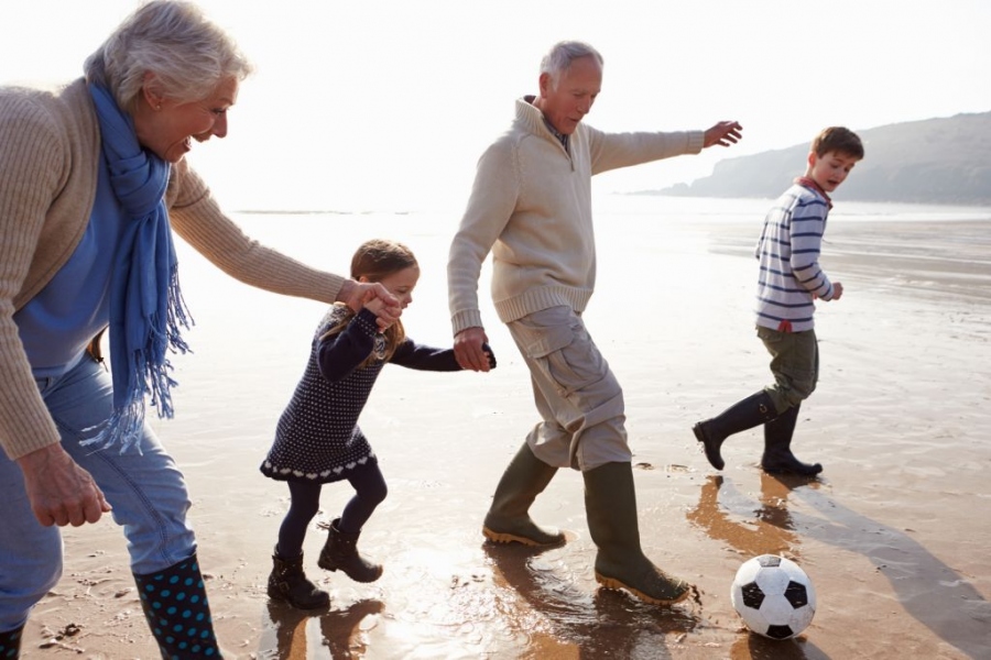 Jak sprawić, by Dziadkowie czuli się wyjątkowo nie tylko od święta? - Odwiedzaj ich jak najczęściej