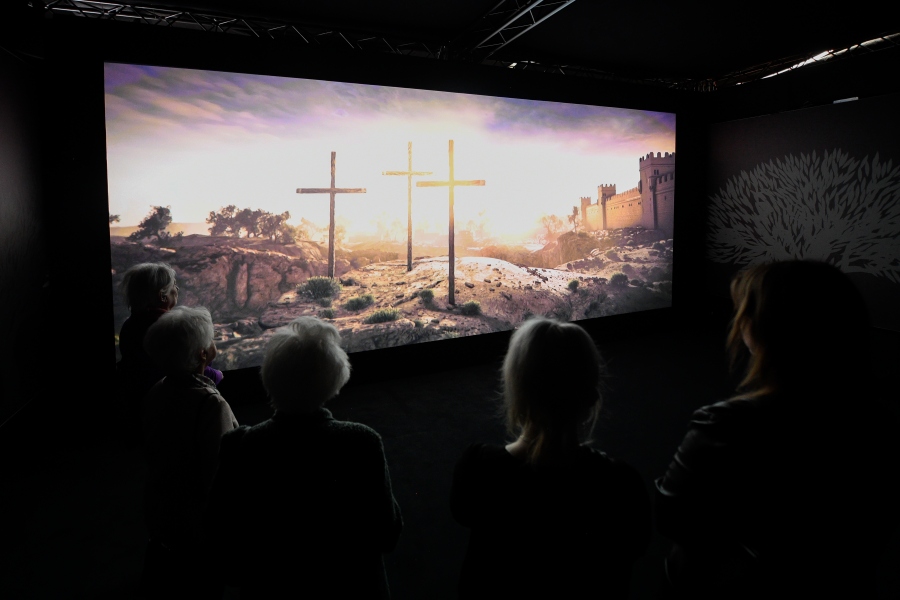 Multimedialna wystawa "Śladami Jezusa"