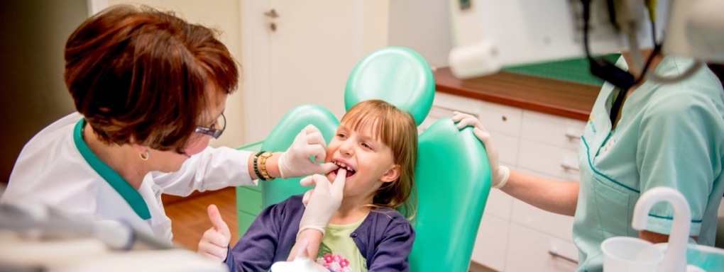 Jesień to najlepszy czas, by zadbać o leczenie ortodontyczne naszych dzieci!