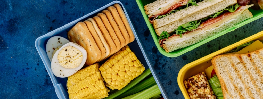 2 pomysły na szybkie dania do lunchboxa - zabierz je do pracy lub do szkoły!