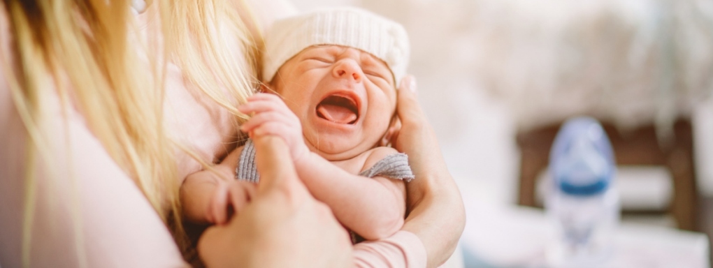 Niespokojny sen niemowlęcia - jak temu zaradzić?