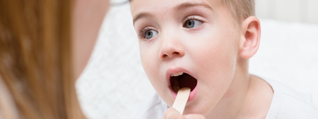 Zapalenie gardła u dziecka - jak szybko reagować przed teleporadą