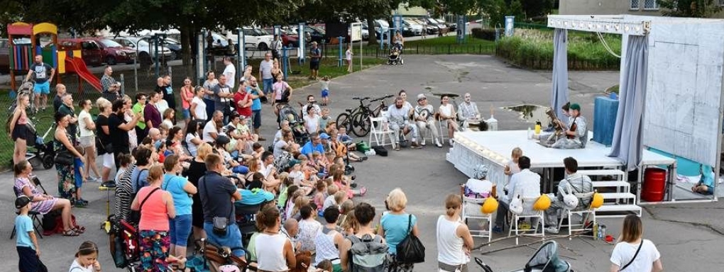 Zaproś Teatr Baj na swoje podwórko!